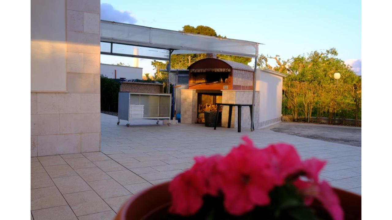 Tenuta Con Due Abitazioni Indipendenti Martina Franca Ngoại thất bức ảnh